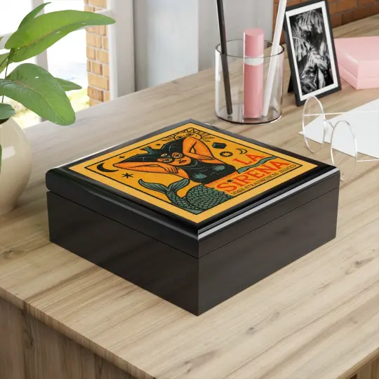 La Sirena Blade Stash Box | Collectible