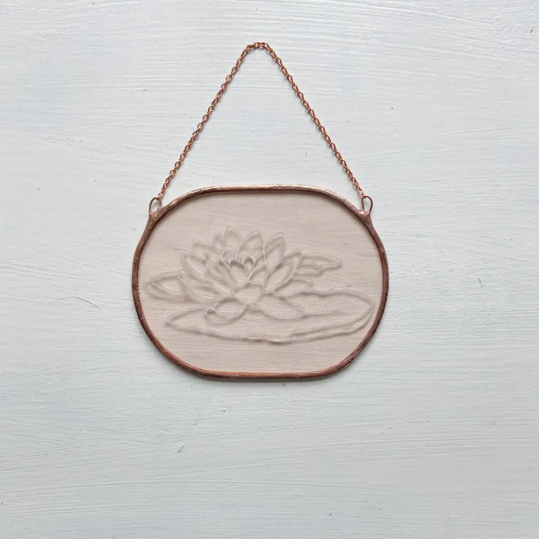 Water Lily Cameo