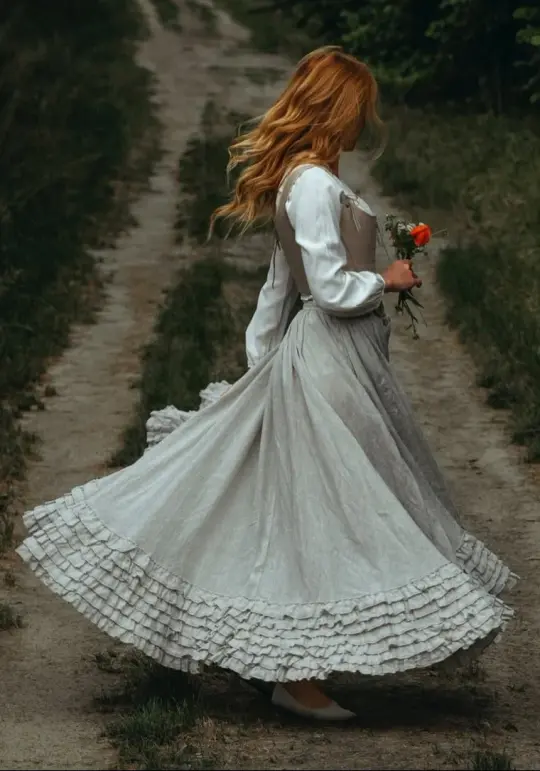 Dorothy 27 | Ruffled maxi linen skirt