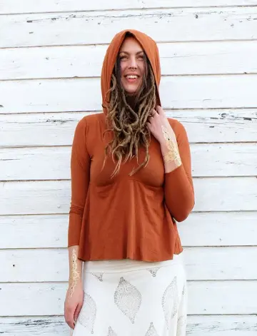 Hooded Eclipse Wanderer Cropped Shirt