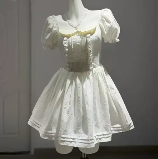 Cute White A-Line Square Corset Mini Homecoming Dress RS742