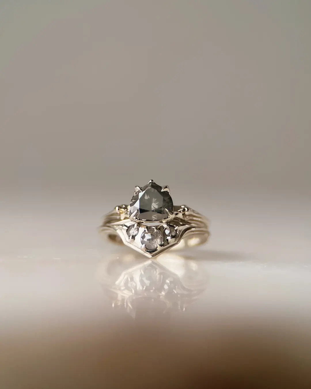 Rib Vault // 14kw + 1.31ct Diamond