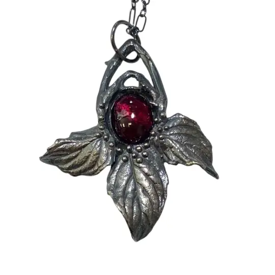 Gothic Arch Bramble Pendant with Garnet