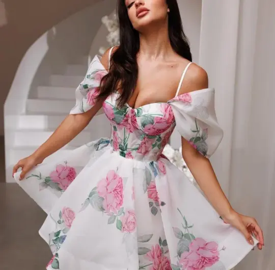 Romantic White Floral A-Line Spaghetti Straps Bodycon Mini Birthday Dress Homecoming Dress RS400