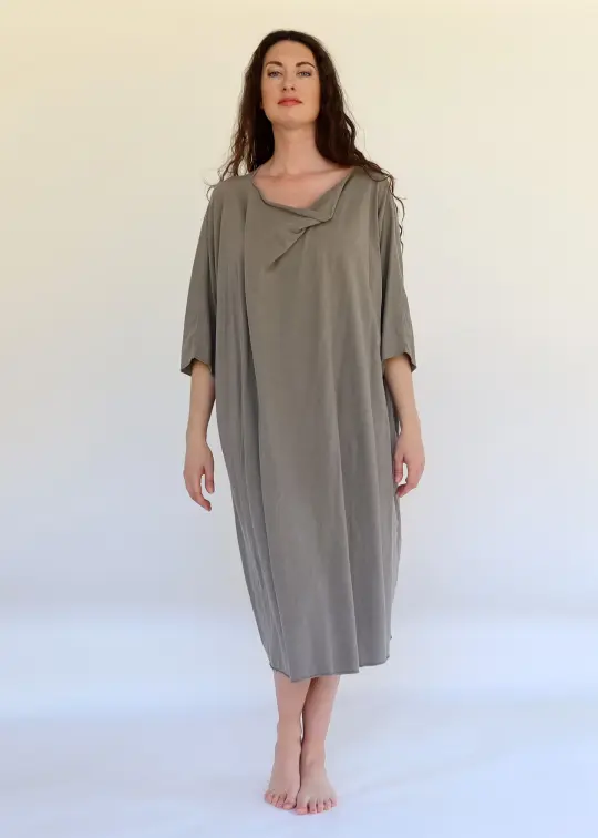 Float Neck Poppy Below Knee Kaftan