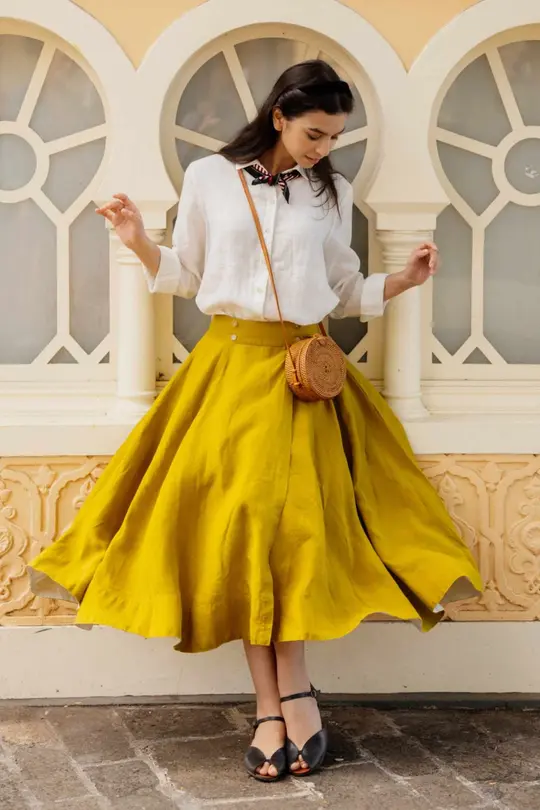 Lilly  – Linen Midi Skirt with Button Closure