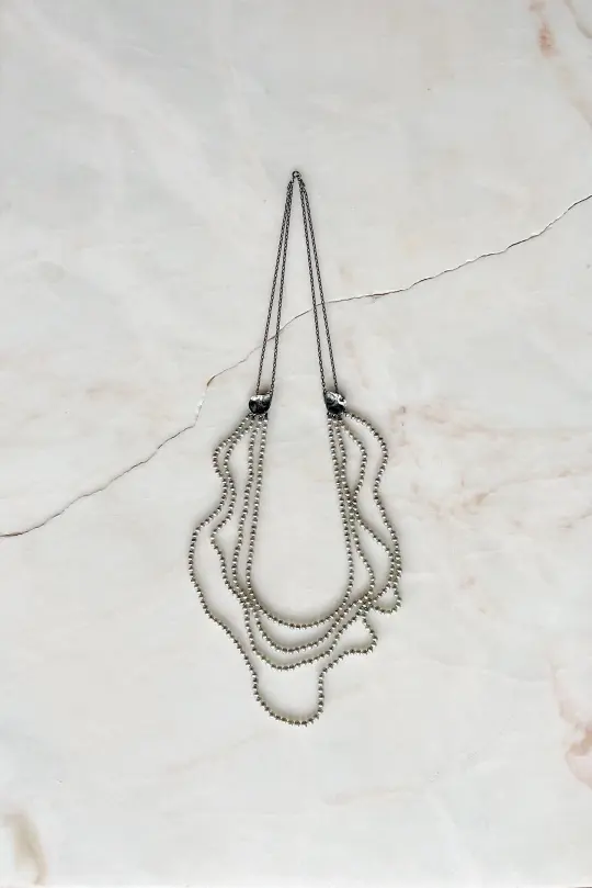 The Splitting Of A Shell // Freshwater Pearl Necklace