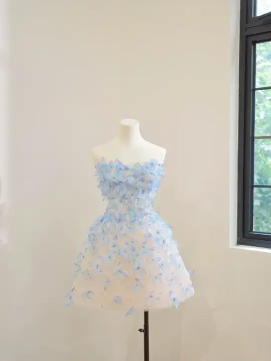 Light blue butterfly-embellished strapless A-line short ball gown R8470