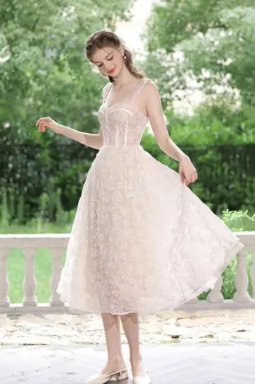 French Chic Ivory A-Line Spaghetti Straps Lace Embroidery Maxi Wedding Dress RS454