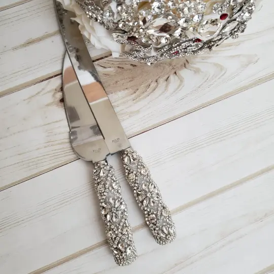 "Allison" Cake Cutlery ( available in other colors)