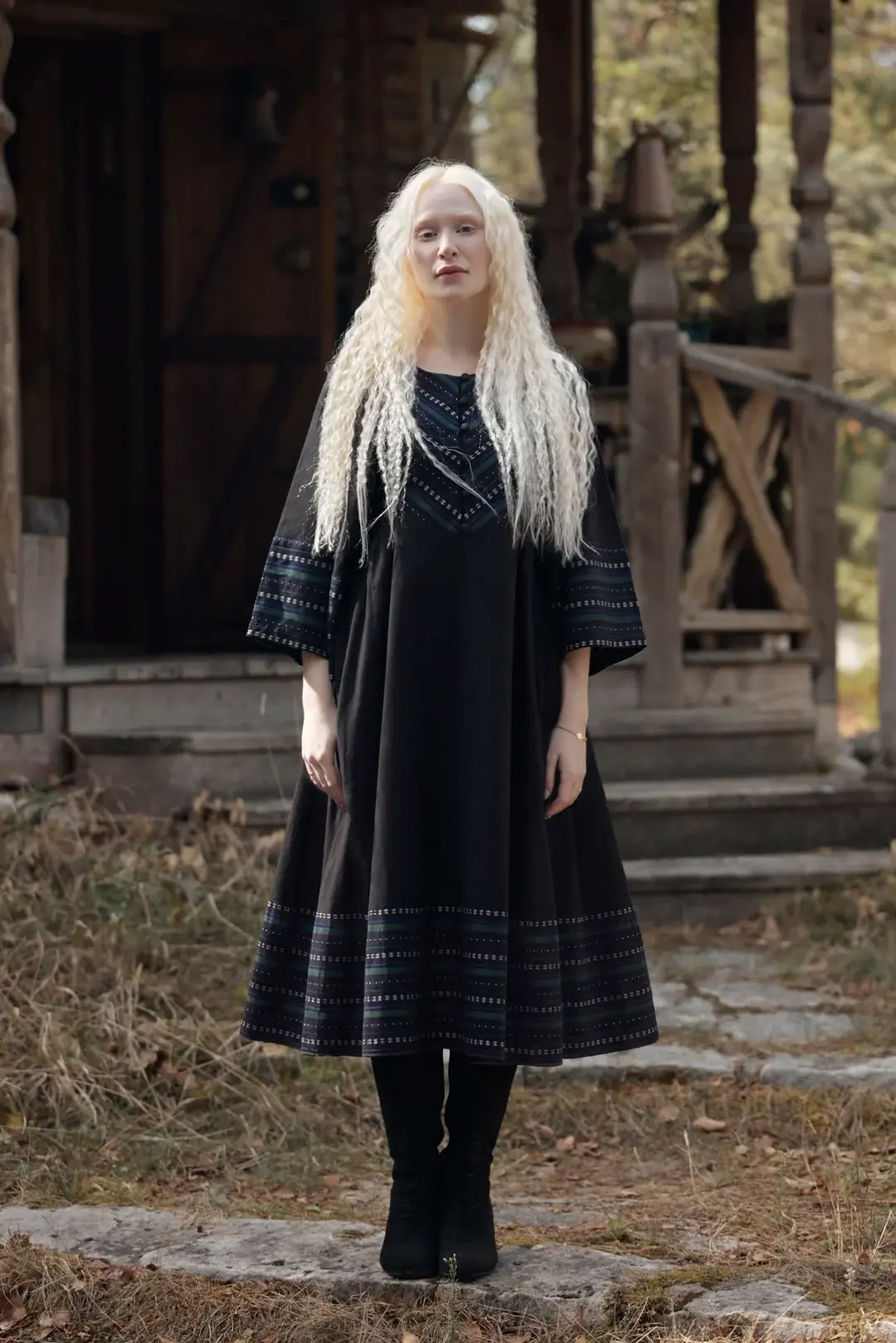 Robe “Marica” à plastron en coton noir et rayé
