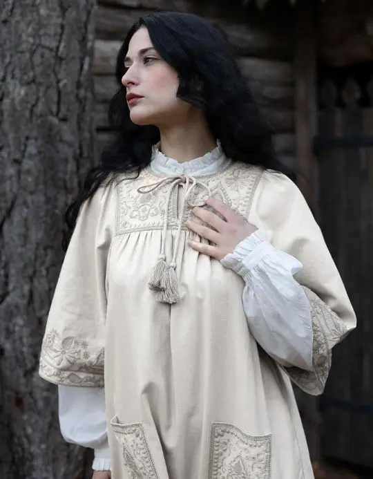 Robe 'Mila' ceramique avec broderies nuancées