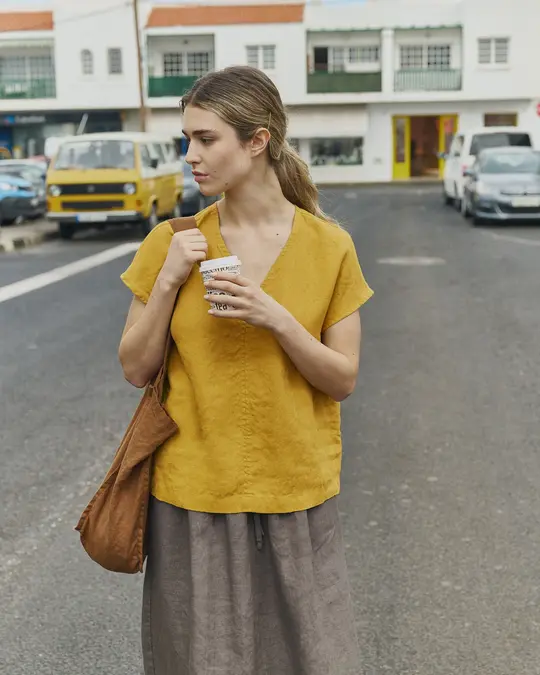 MALTA boxy linen top