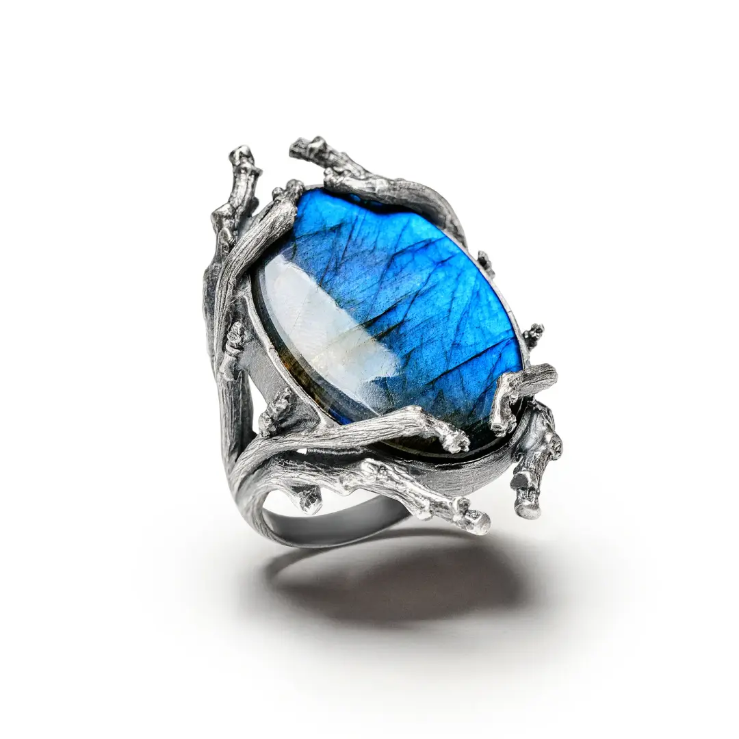 The Battle Witch. Labradorite Ring. Size 7.75.
