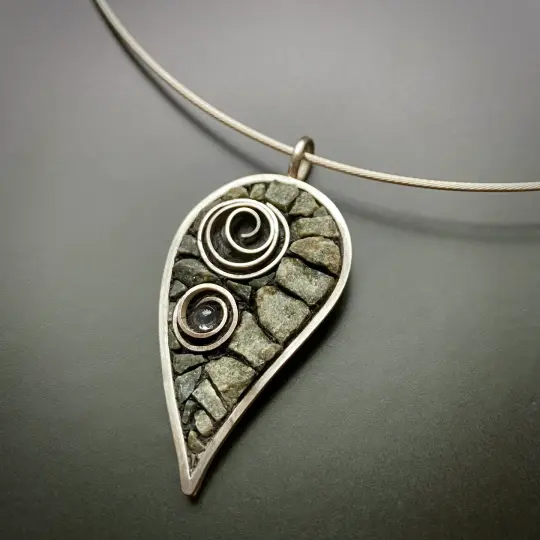 Hidden Moonstone Leaf