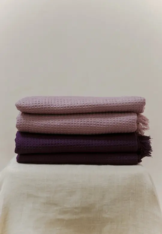 HANDWOVEN WAFFLE TOWEL - EGG PLANT