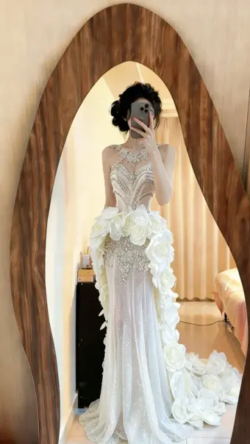 White rhinestone-embellished fitted sexy ball gown/bridal dress R9062
