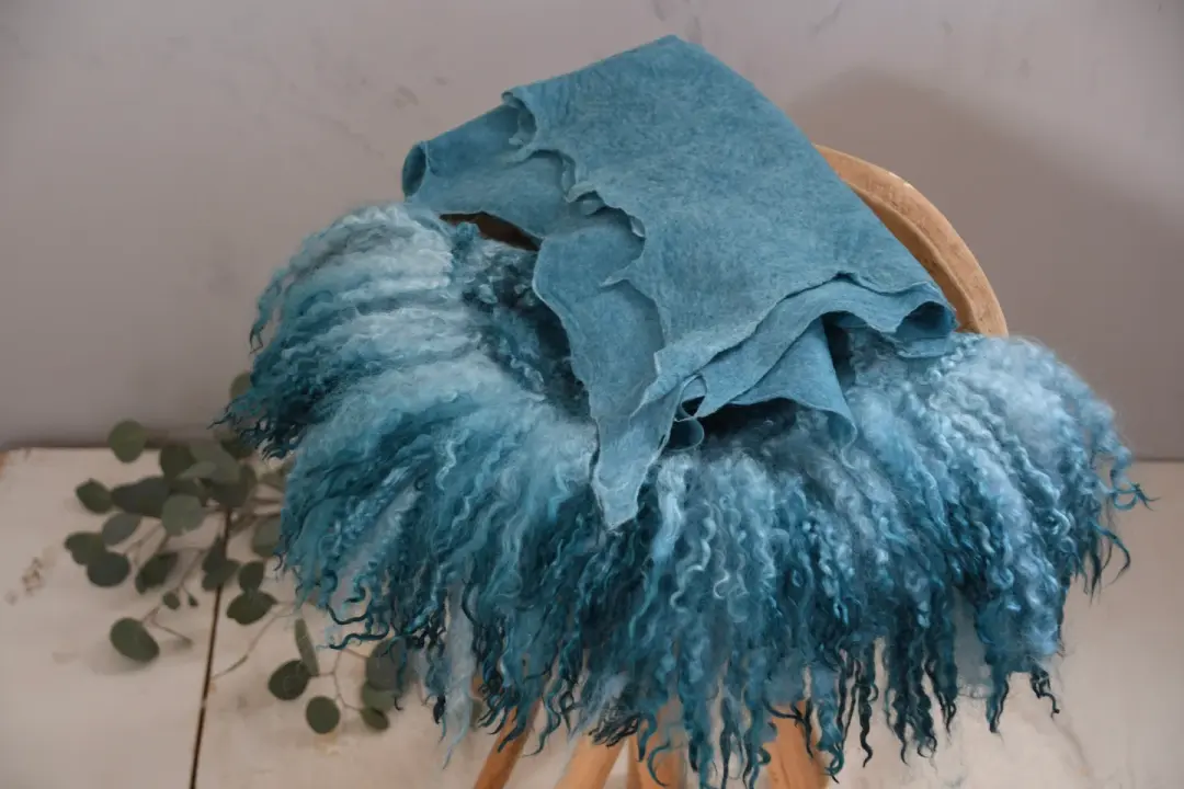 Round Curly Blanket & Set, Dark Teal