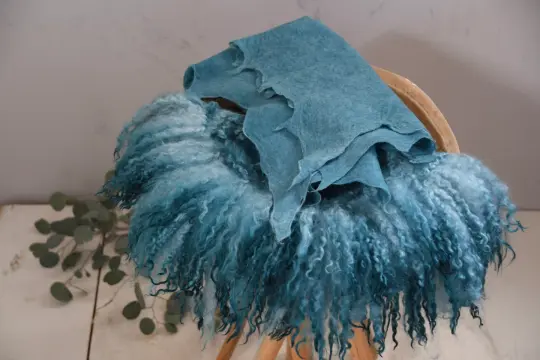 Round Curly Blanket & Set, Dark Teal