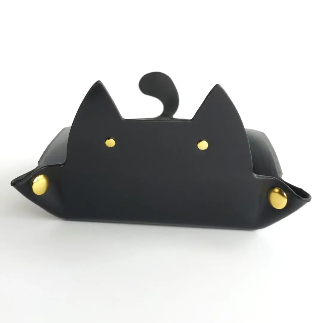 Cat Dice Tray in Black | Foldable PU Leather Rolling Tray for DnD