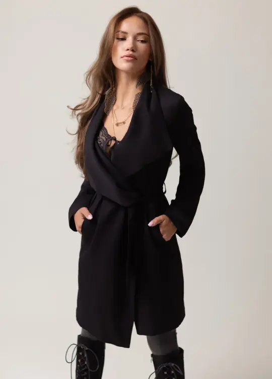 Astryn Jacket in Black