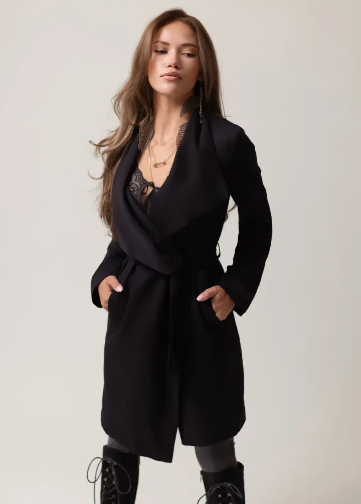 Astryn Jacket in Black