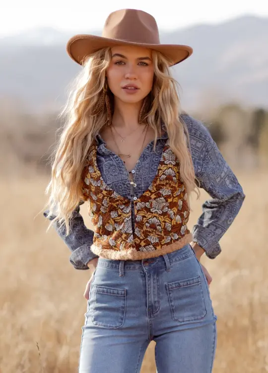 Justina Vest in Brown Multi