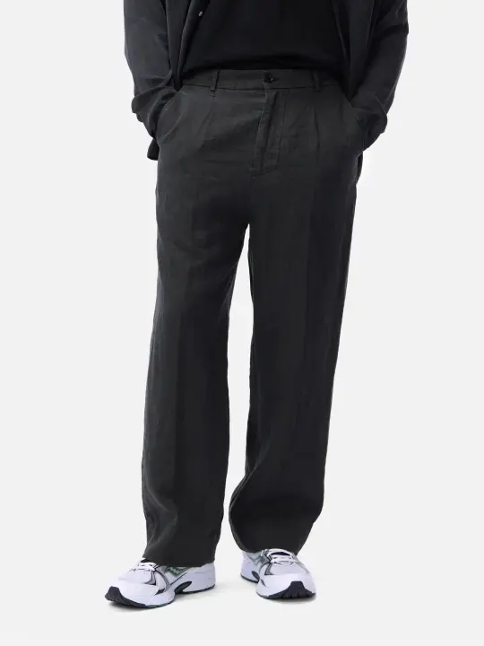 Pleated Trouser ~ Black Linen