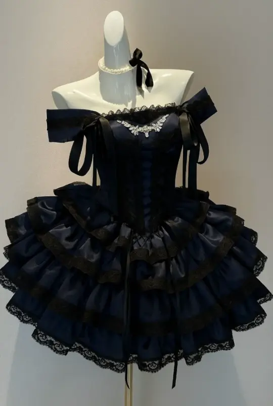 Black Elegant Homecoming Dress , Ruffled Silky Beaded Corset Short Prom Dress RS1597