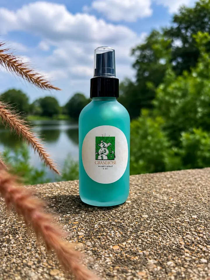 Grandiose Money Spray