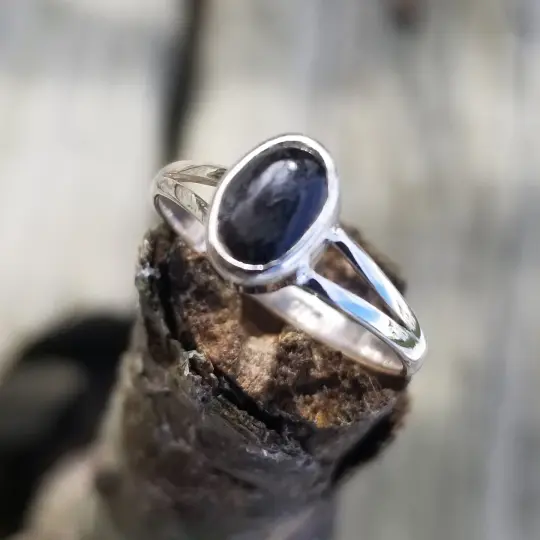 Petite Noir Ring - Black Onyx in Sterling