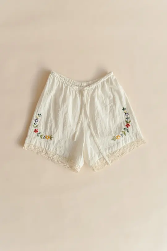 BETTY - NATURAL WHITE