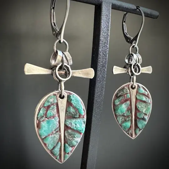 Tribal Leaves