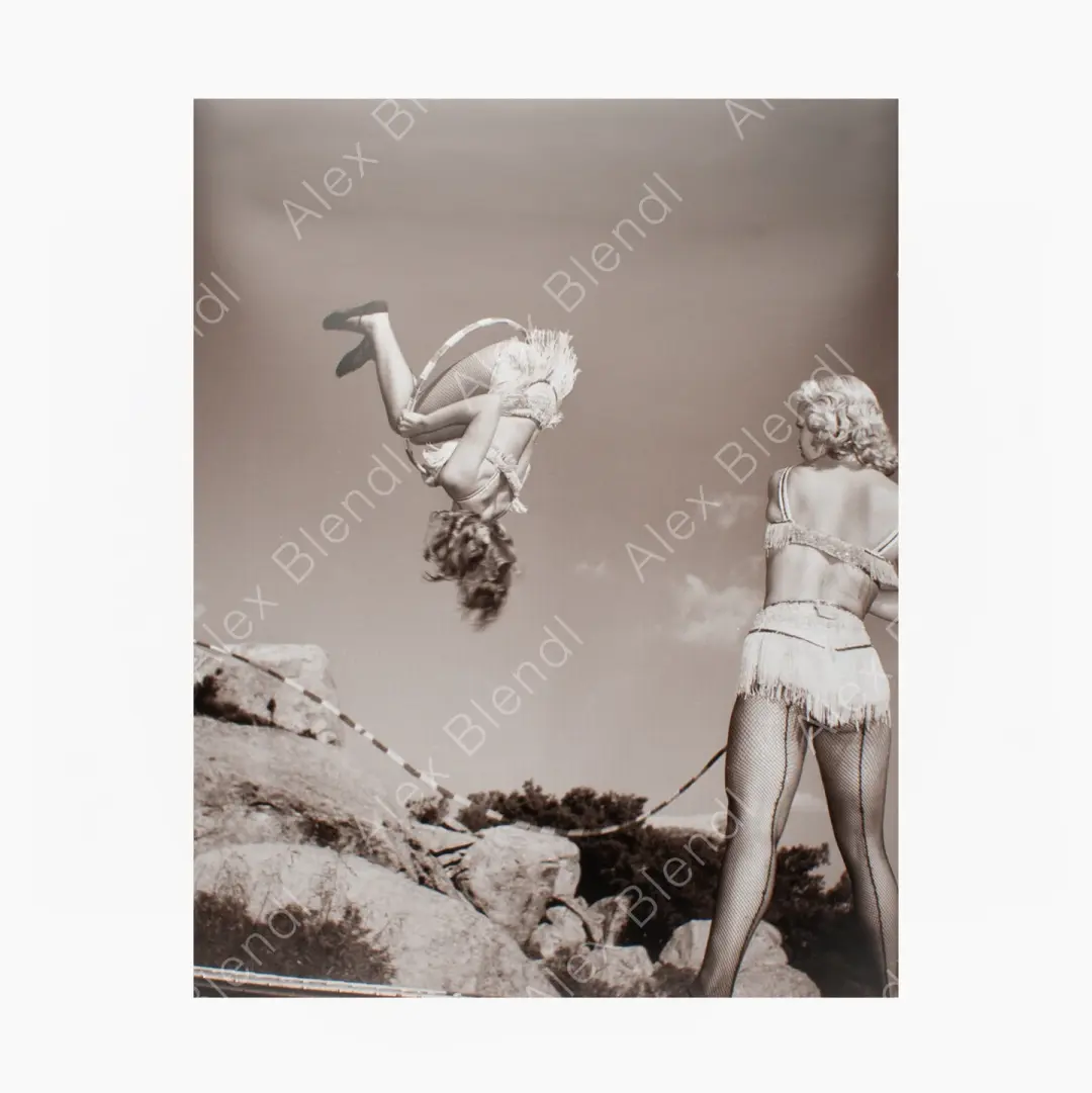 Historical Photo: Paula and Paulette Jumping Rope 1956
