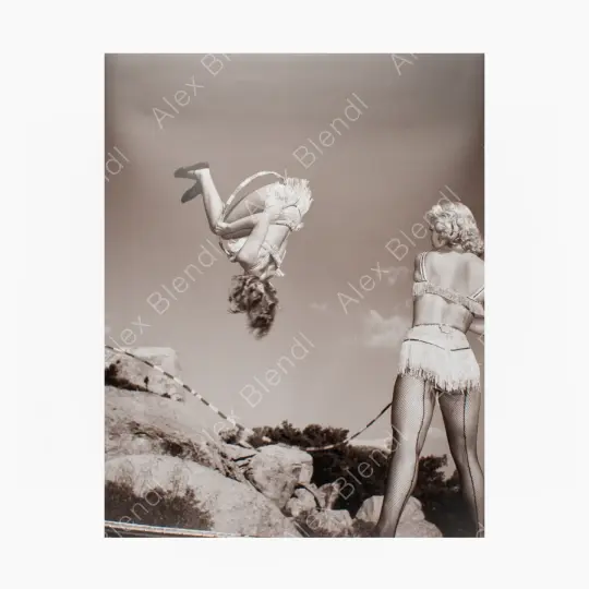 Historical Photo: Paula and Paulette Jumping Rope 1956