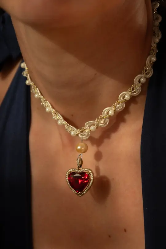 The Scarlet Confession | Ruby-Red Heart Choker