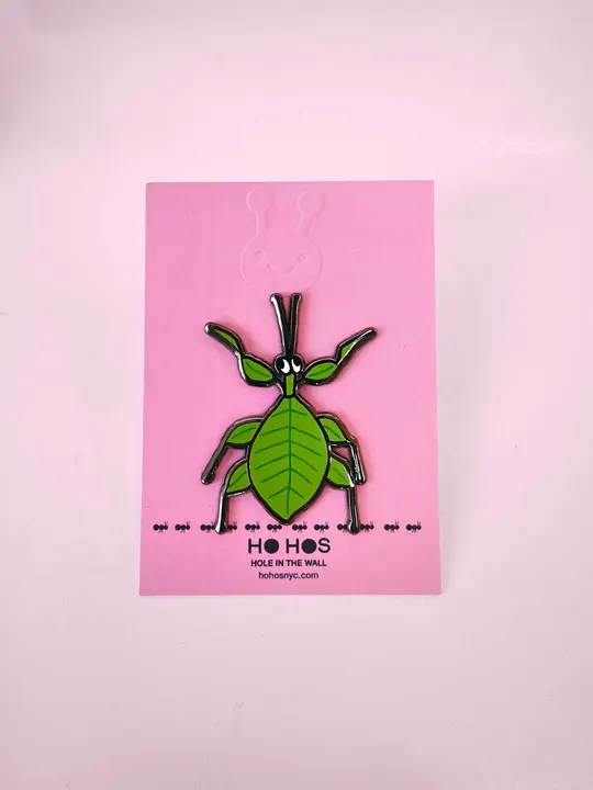 "Leaf Bug" Enamel pin