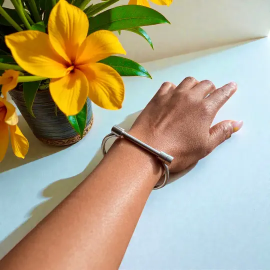 Beaujo Screw-On Bracelet in Silver