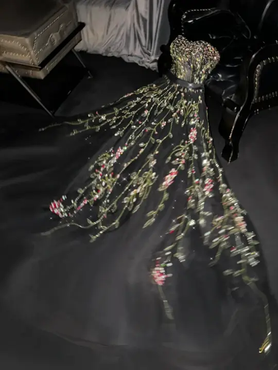 Black strapless fitted waist light green rhinestone long ball gown/bridal dress R8743