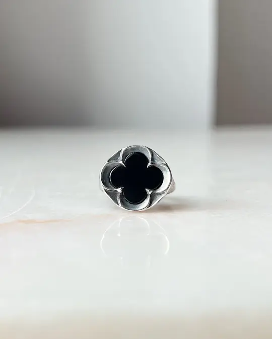 Nimbus // Onyx Signet