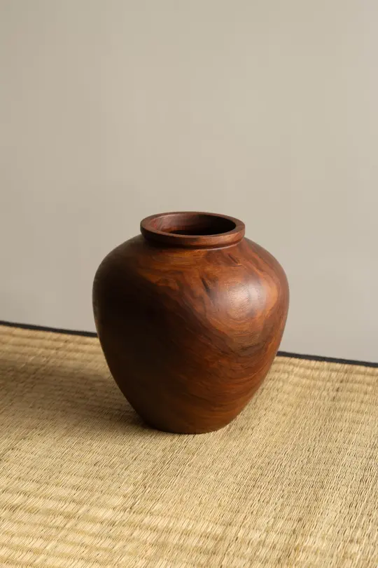 The Ghaṛā Vase