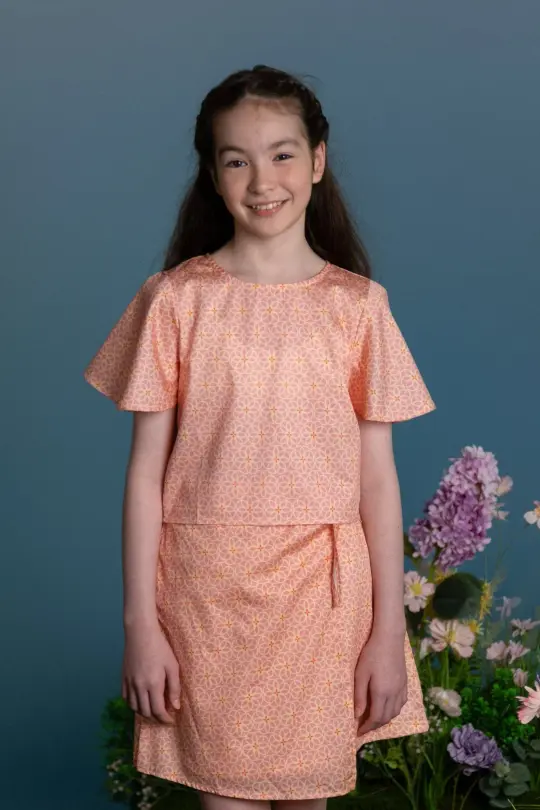 Stella Top - Pink Honeycomb Tiles (12Y left!)