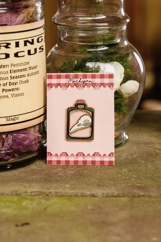 Potion Bottle Pin - Bird Skull