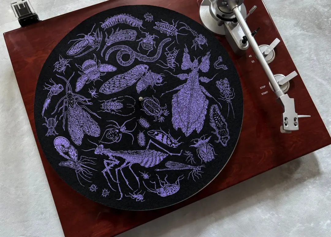 The Creepy Crawlies Slipmat