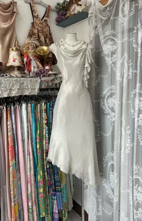 Silver-gray halter neckline slim waist ball gown R6168