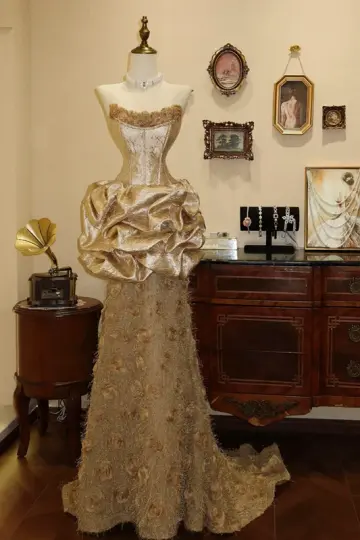 Golden strapless waist-cinching ruffled-bud hem long sexy prom dress R7940