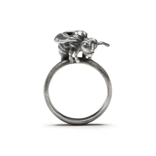 Sweetness. Bee Ring.