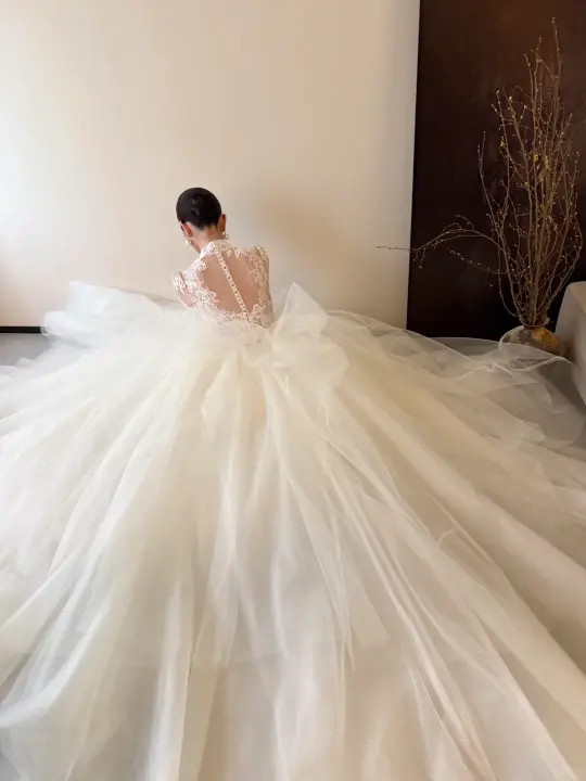 White lace top slim fit puffy skirt tulle long dress bridal gown R6064