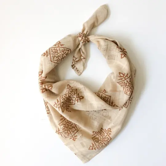 Maelu Bandana in Gold Compass