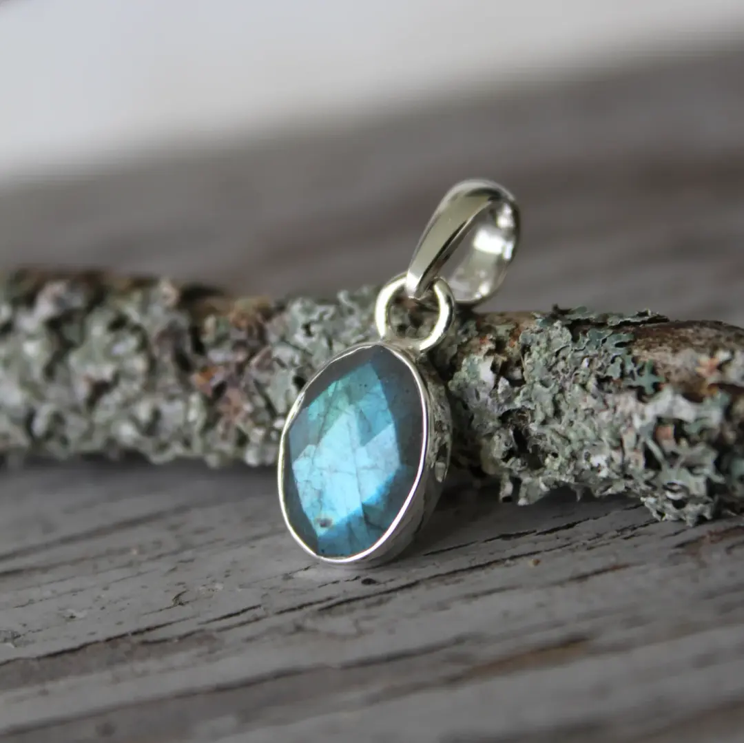Hush Oval - Faceted Labradorite Pendant in Sterling Silver